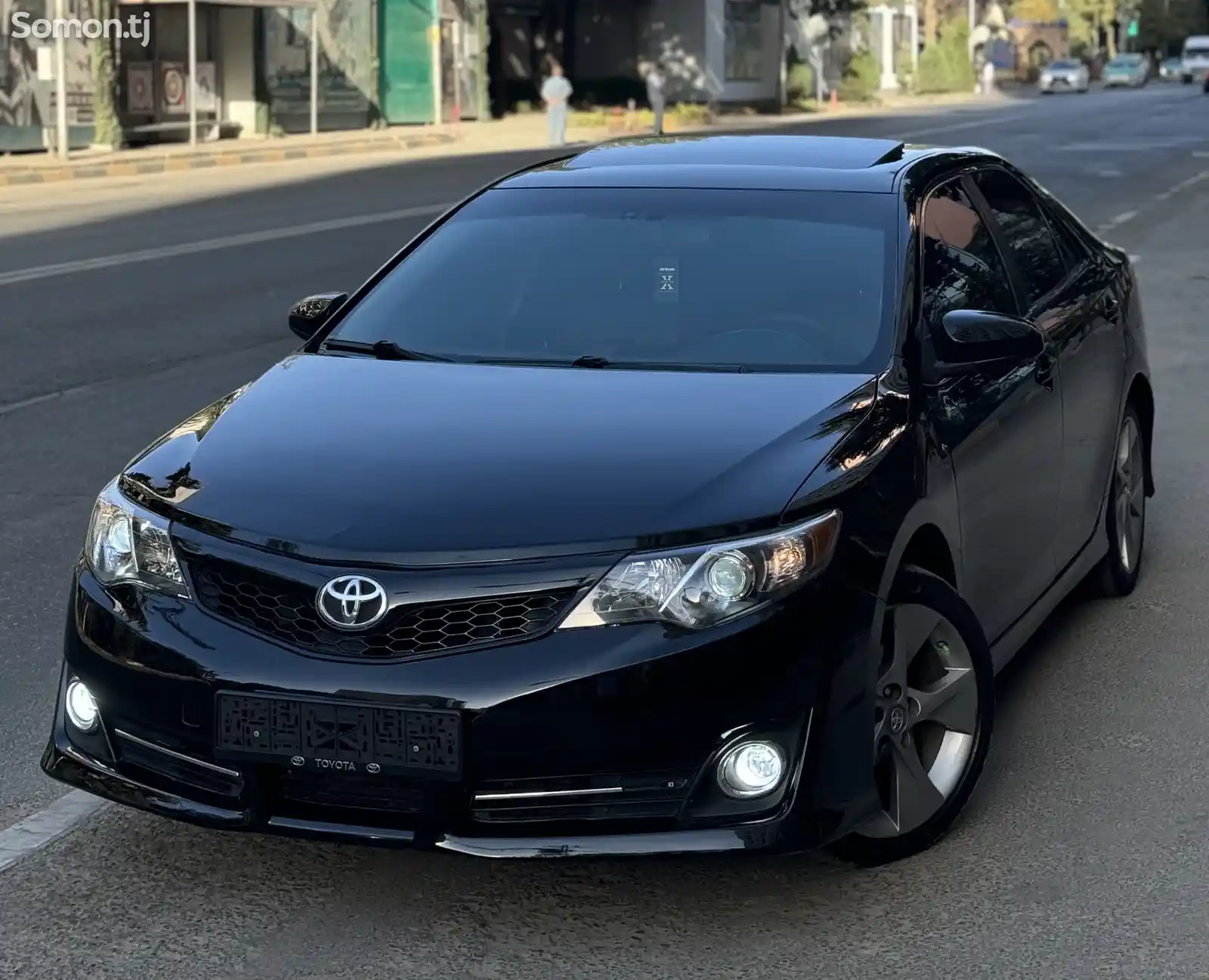 Toyota Camry, 2014-1