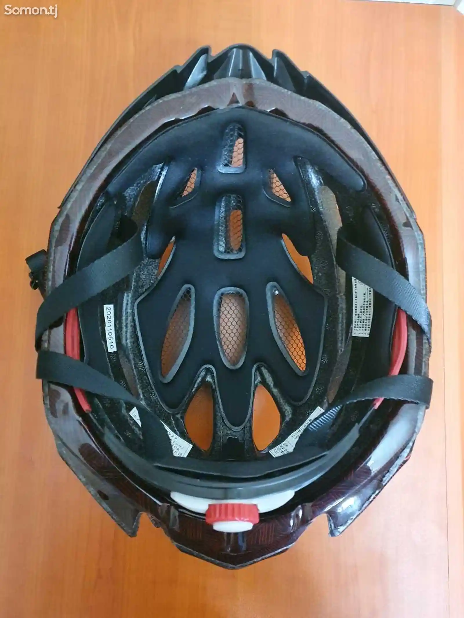 Велосипедный шлем-2