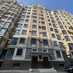 3-комн. квартира, 10 этаж, 160м², И.Сомони