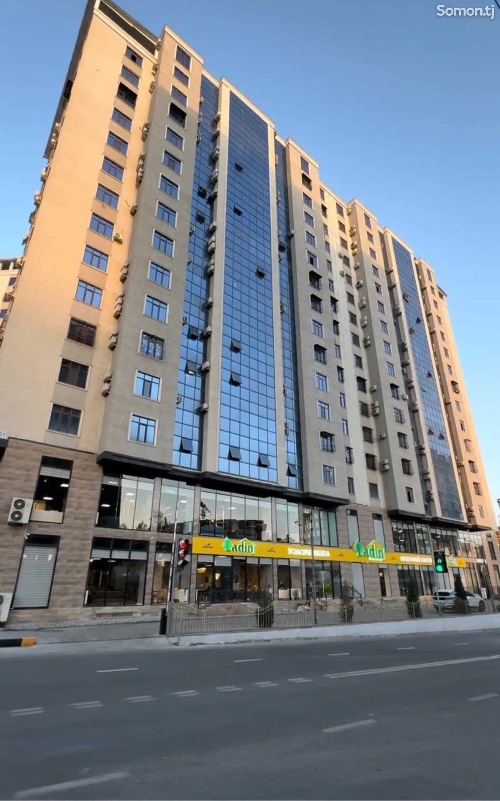 4-комн. квартира, 3 этаж, 129 м², Сомони-1