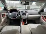 Toyota Camry, 2010-8