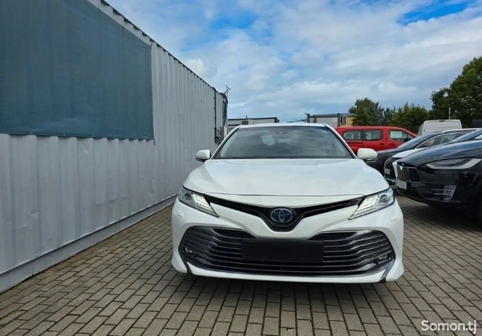 Toyota Camry, 2020-1