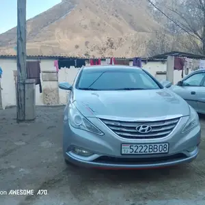 Hyundai Sonata, 2010