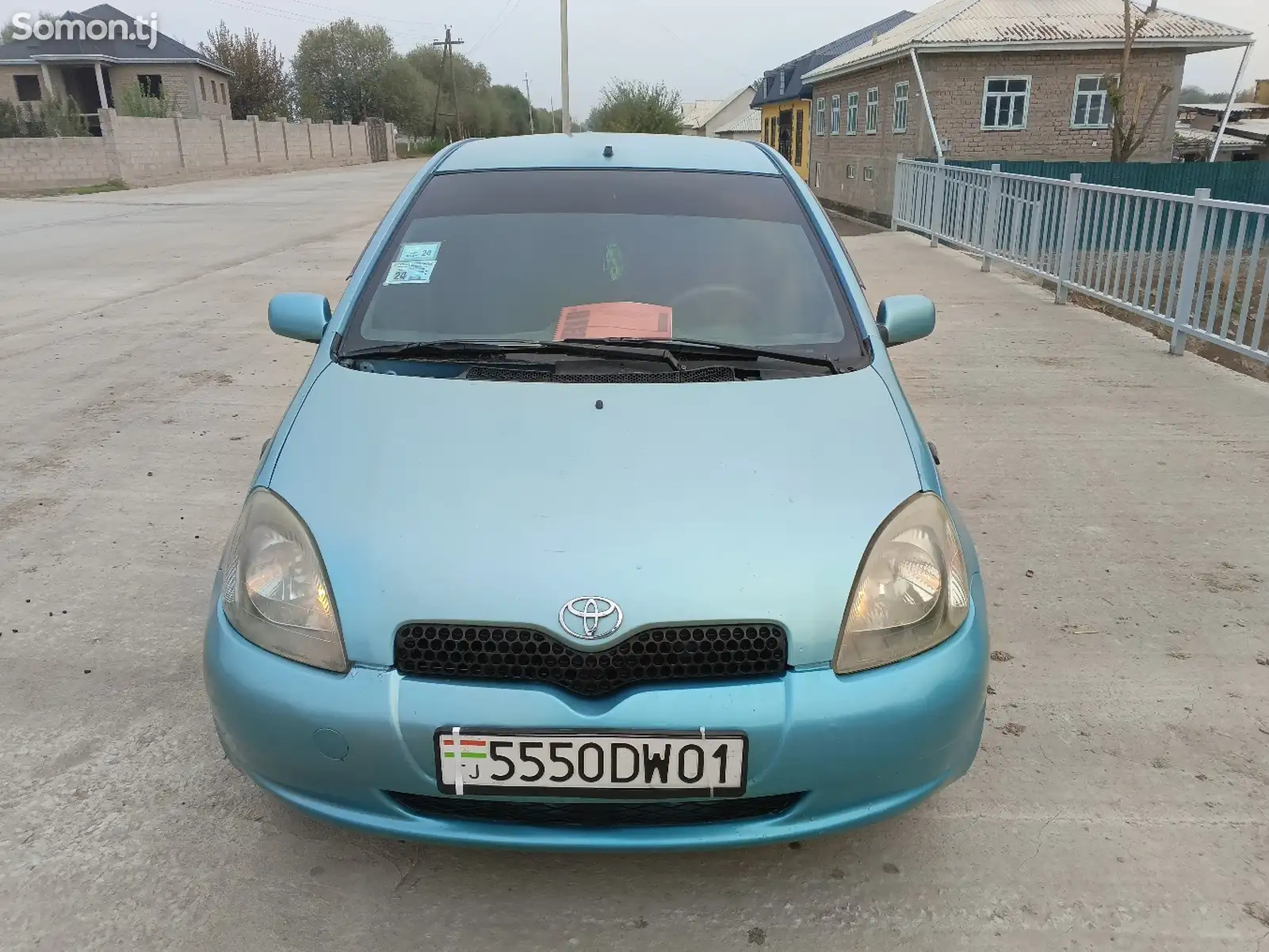 Toyota Vitz, 2001-3