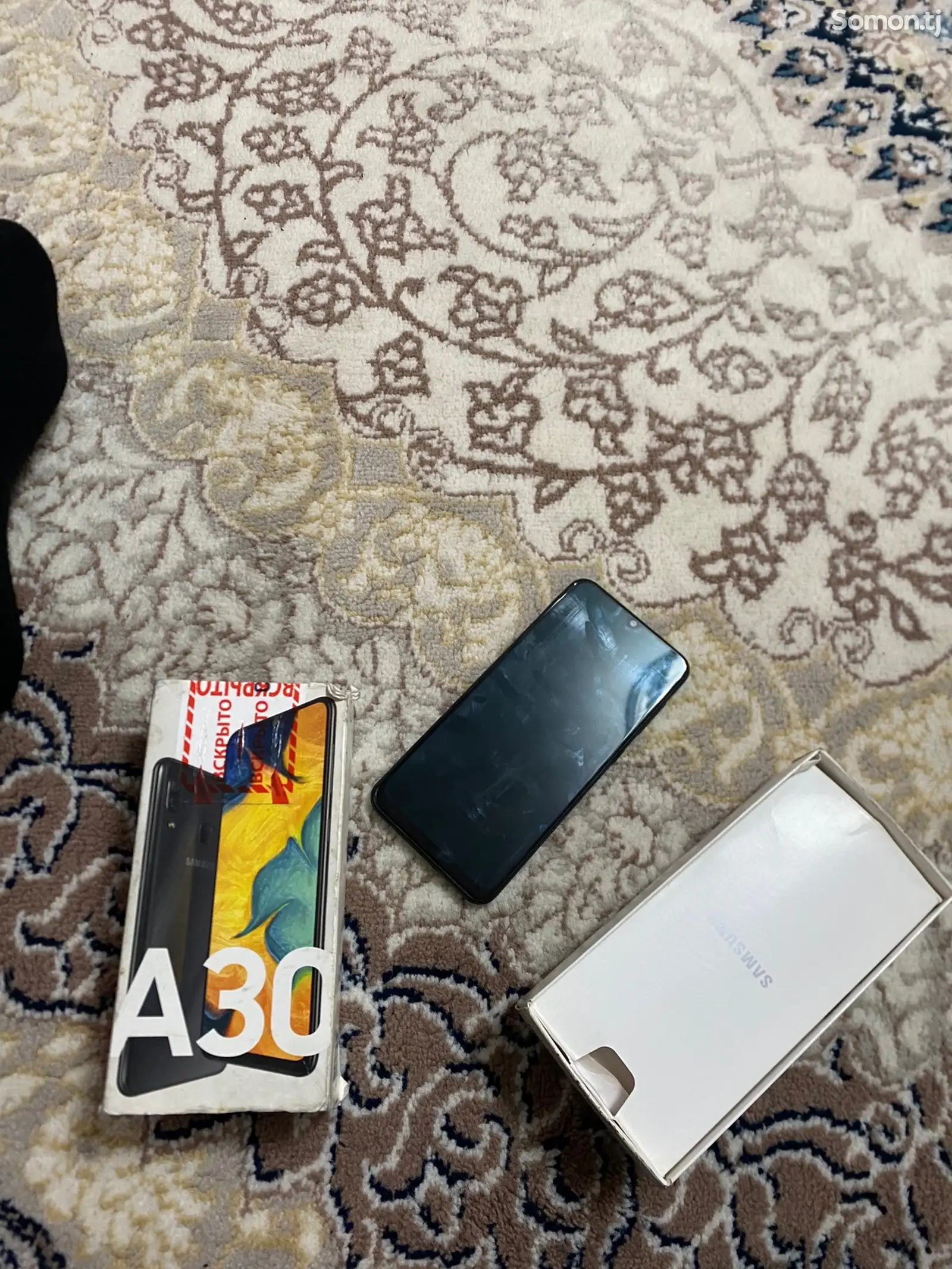 Samsung Galaxy A30-1