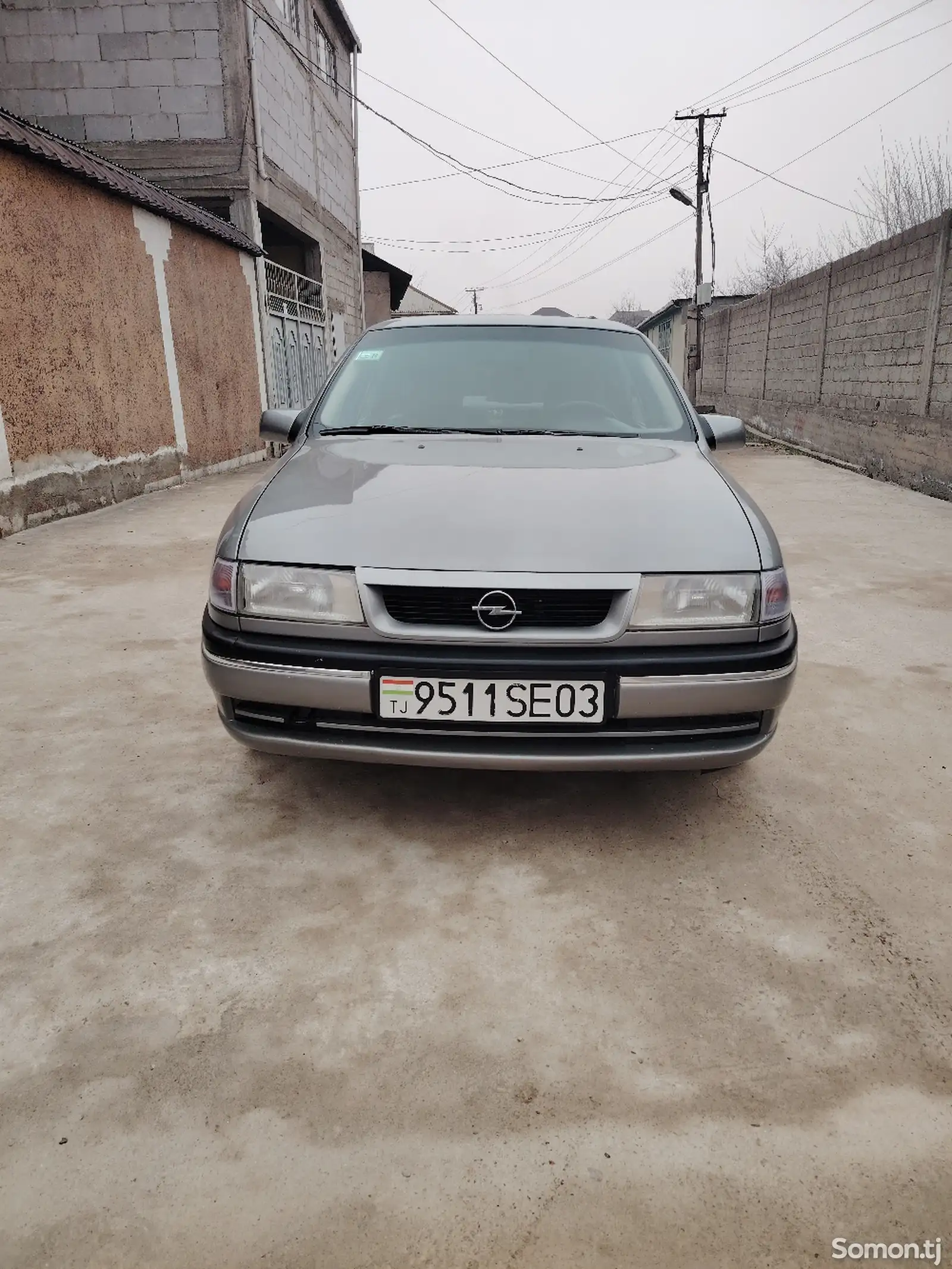 Opel Vectra A, 1995-1