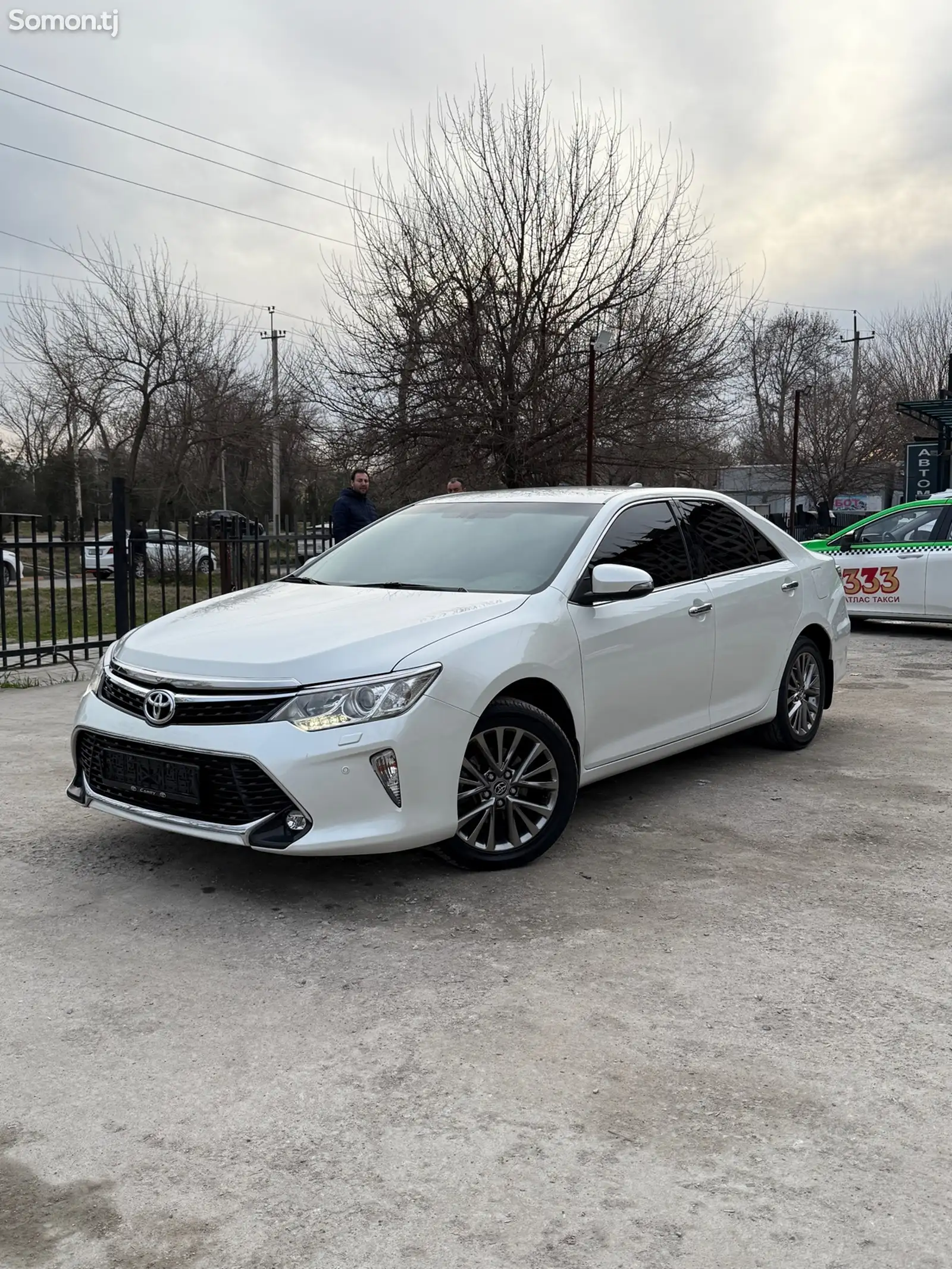 Toyota Camry, 2016-1