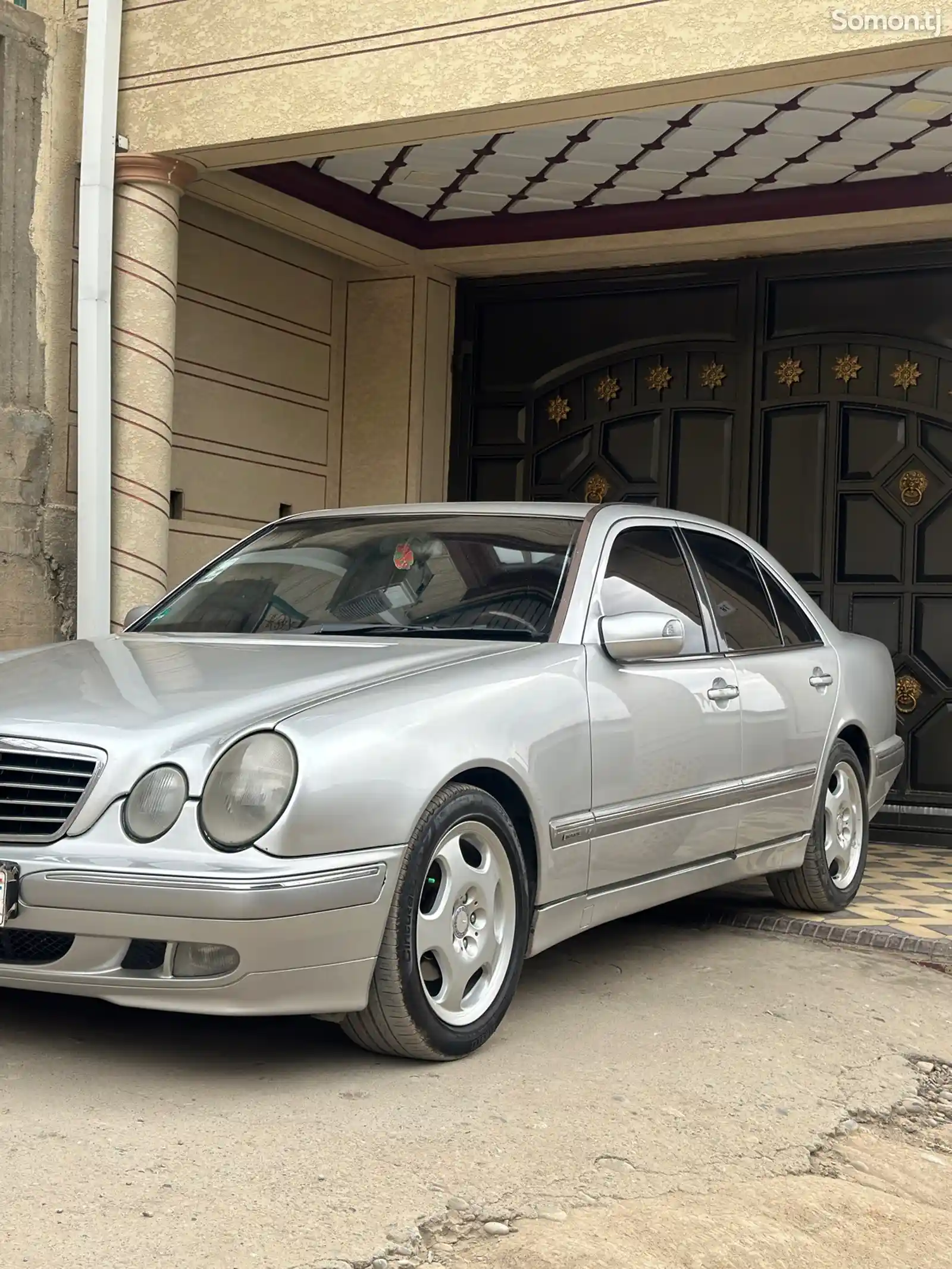 Mercedes-Benz E class, 2000-5