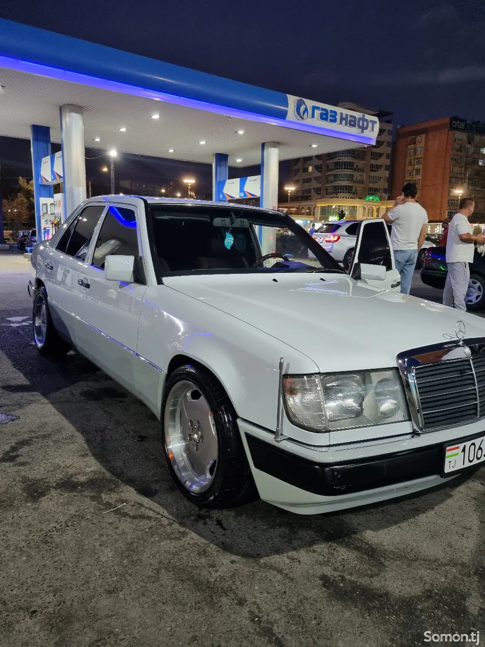 Mercedes-Benz W124, 1992-1