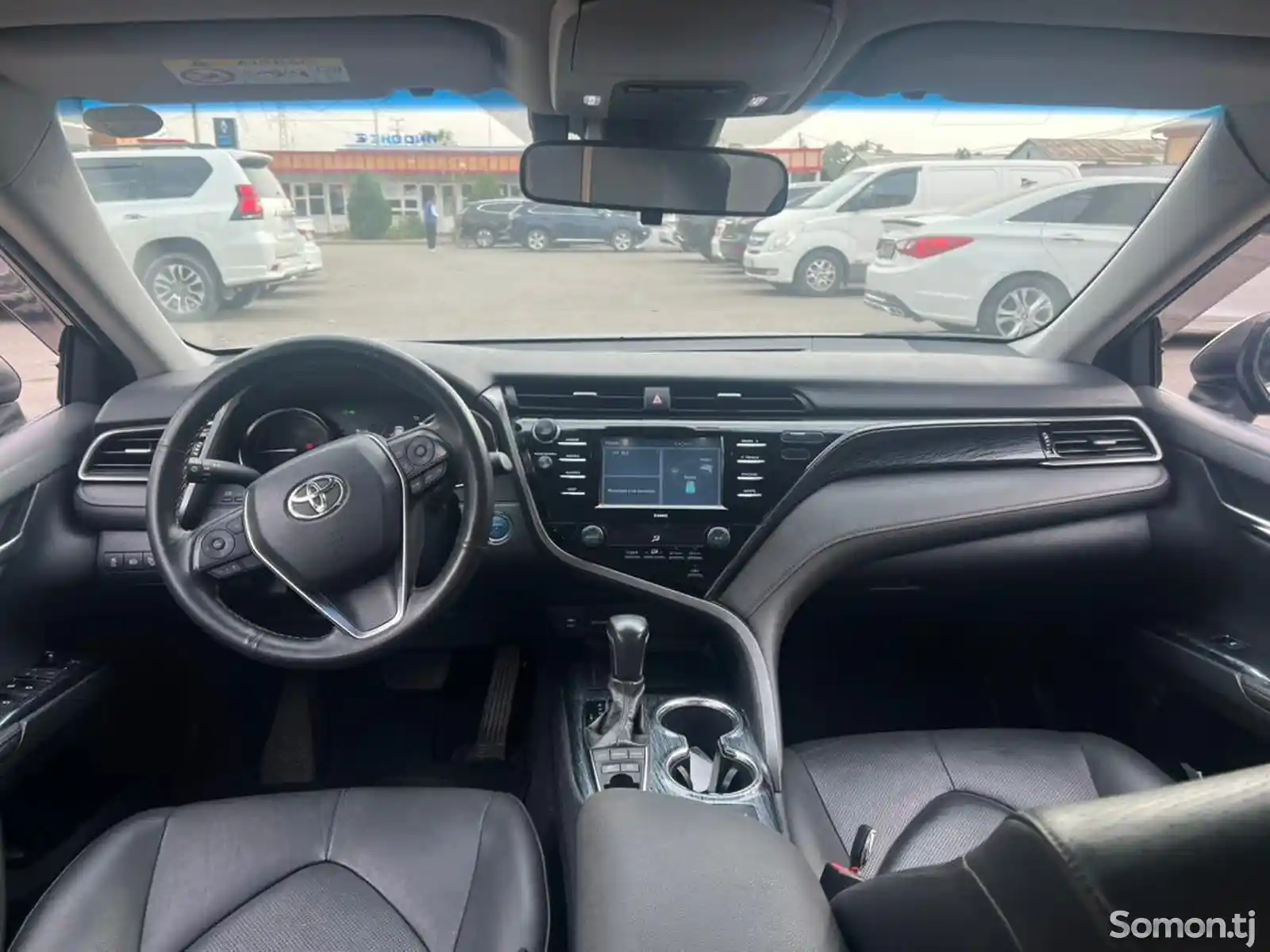 Toyota Camry, 2018-5