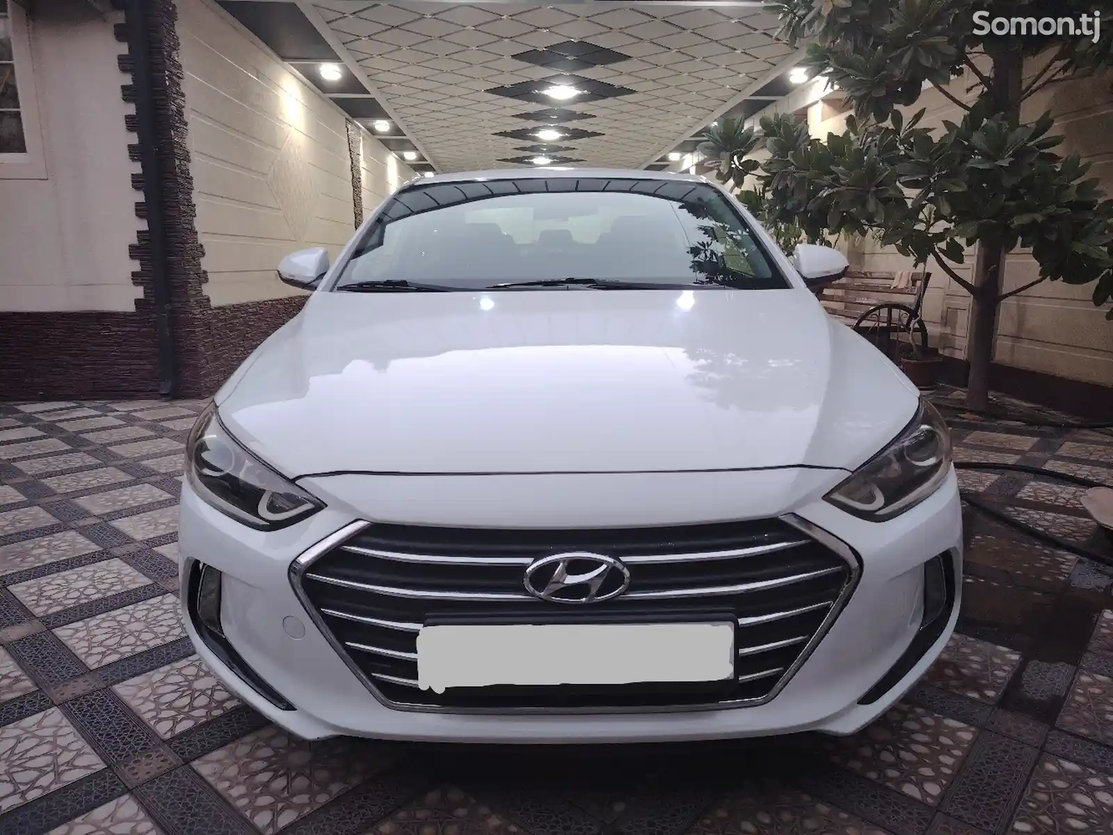 Hyundai Elantra, 2018-1