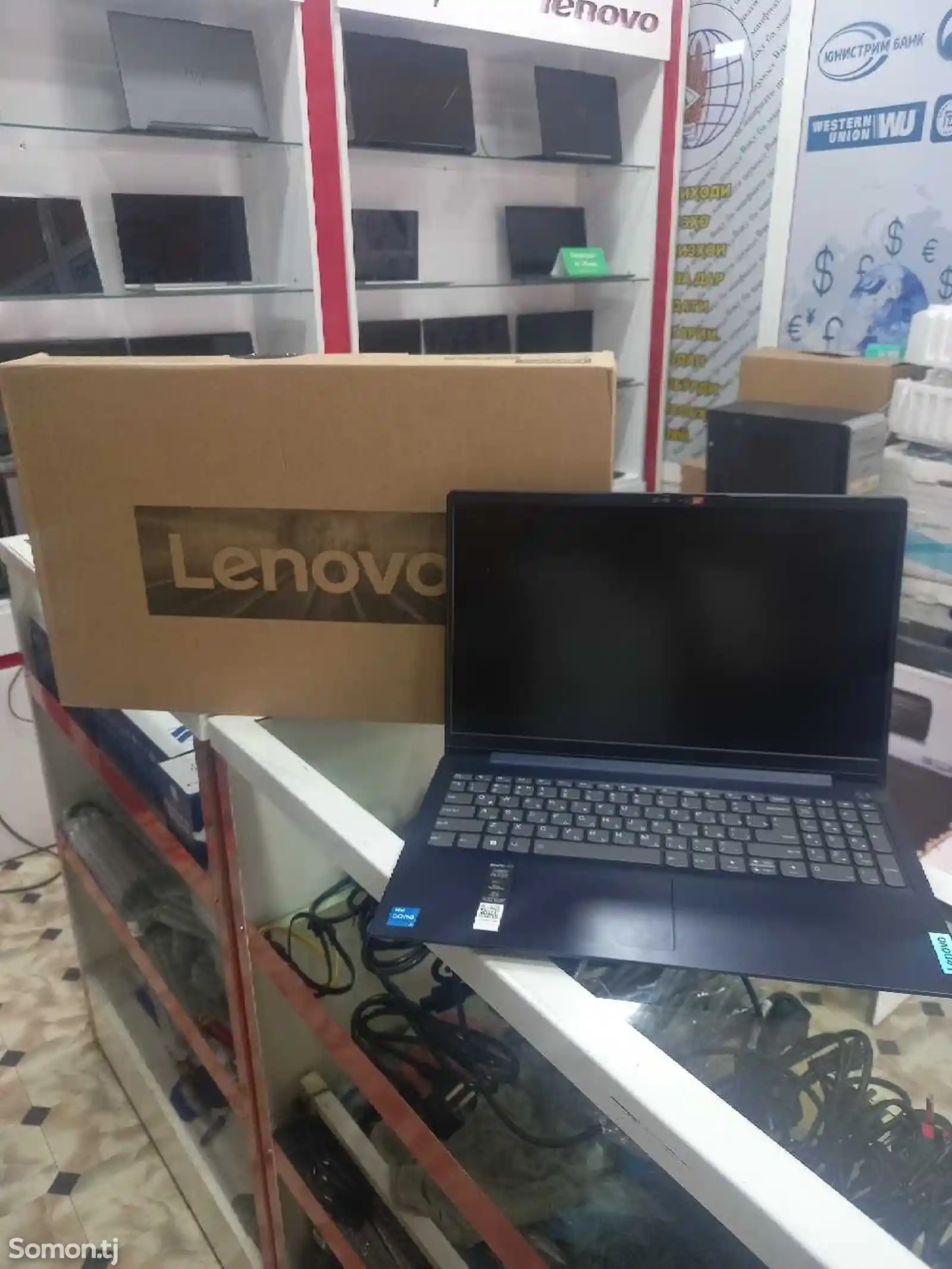 Ноутбук Lenovo i3 12 поколение-1