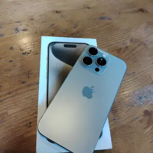 Apple iPhone 15 Pro, 128 gb, Natural Titanium