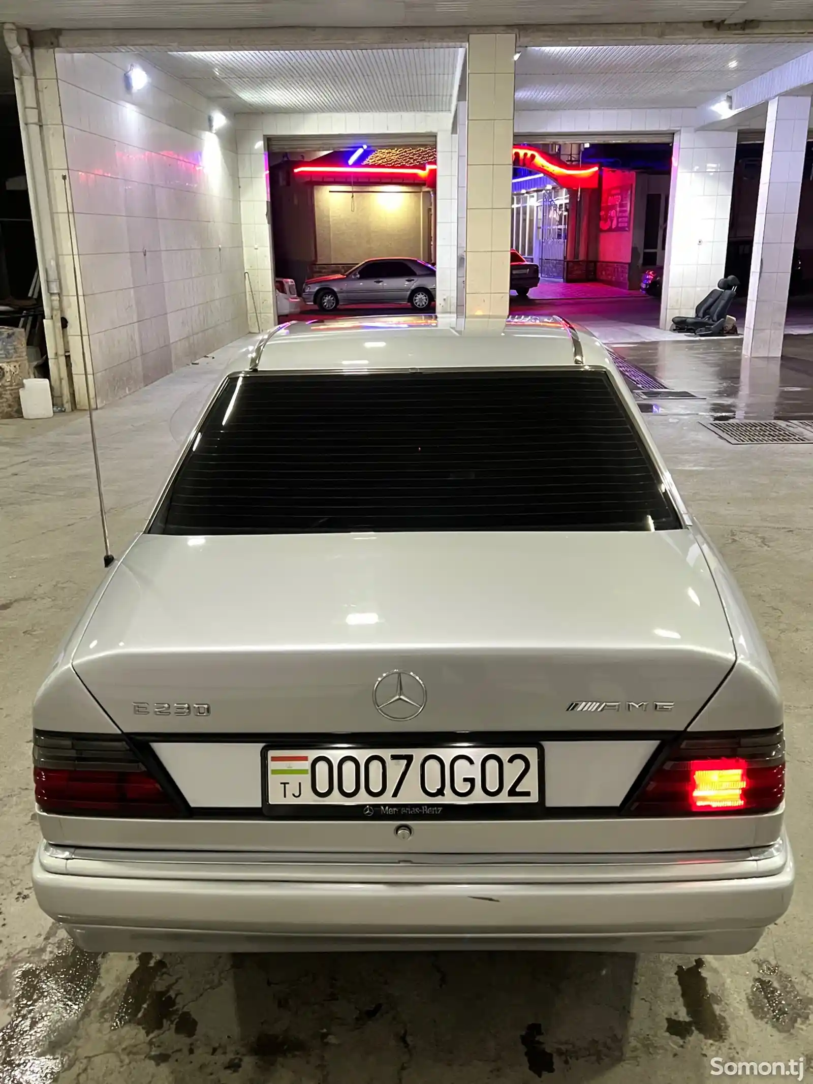 Mercedes-Benz W124, 1987-5