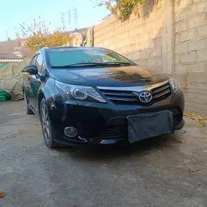 Toyota Avensis, 2012