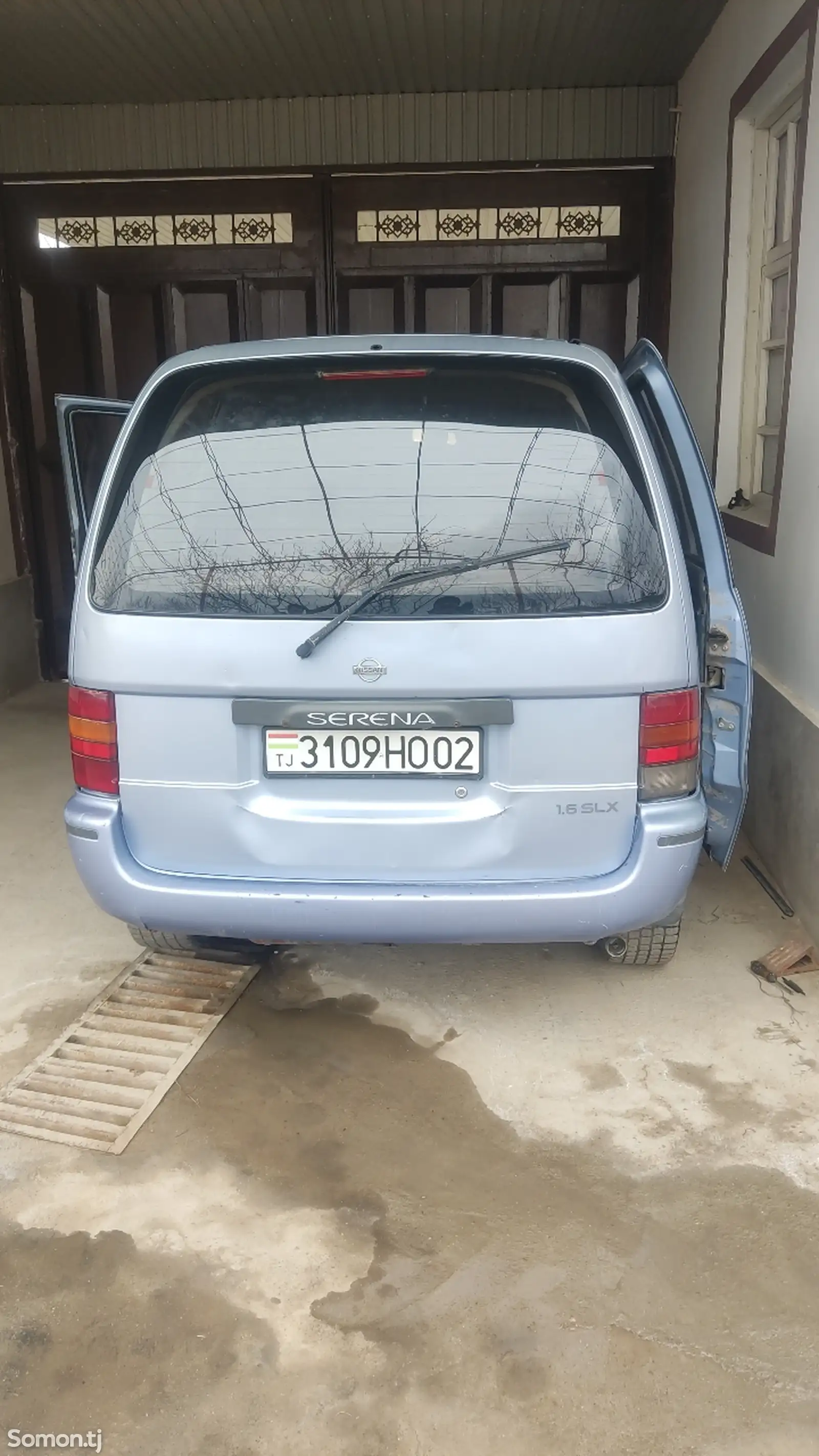 Nissan Serena, 1996-9