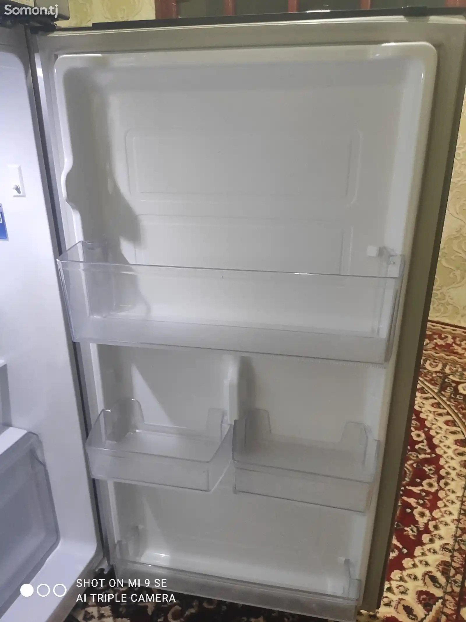 Двухкамерный холодильник Samsung-8