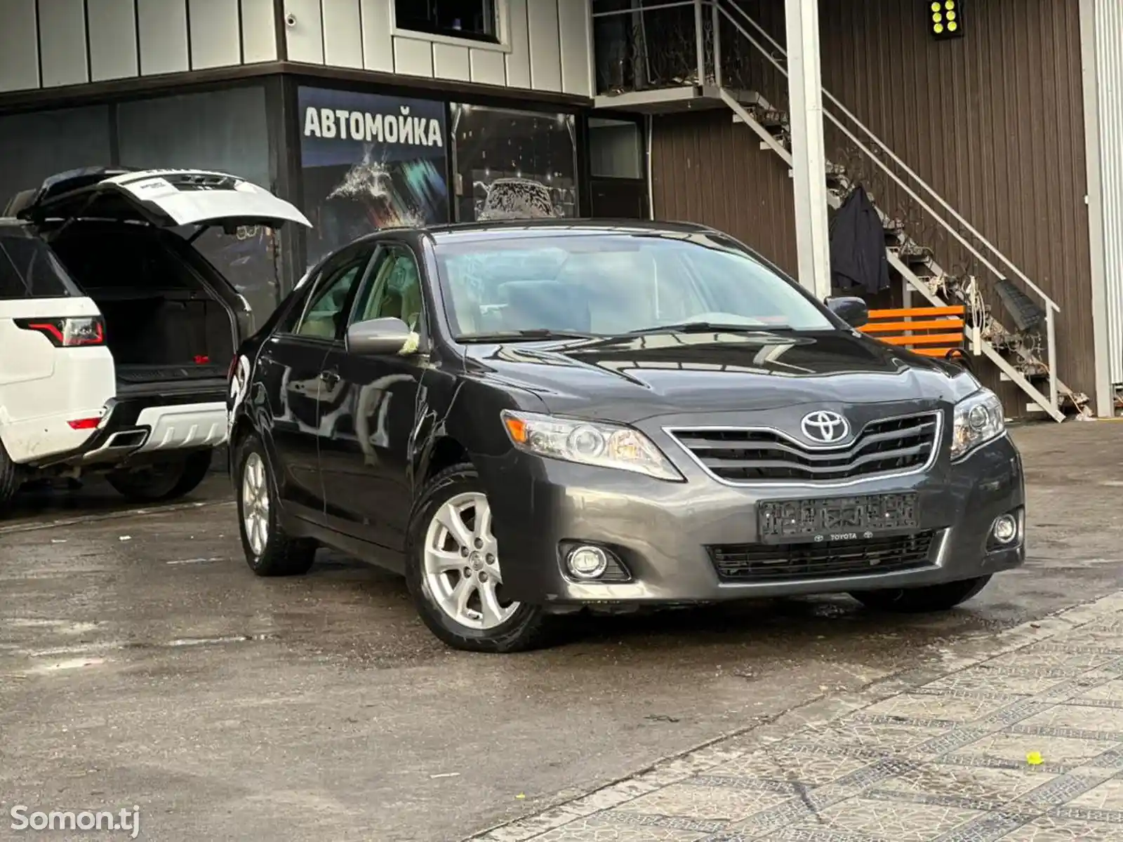 Toyota Camry, 2010-3