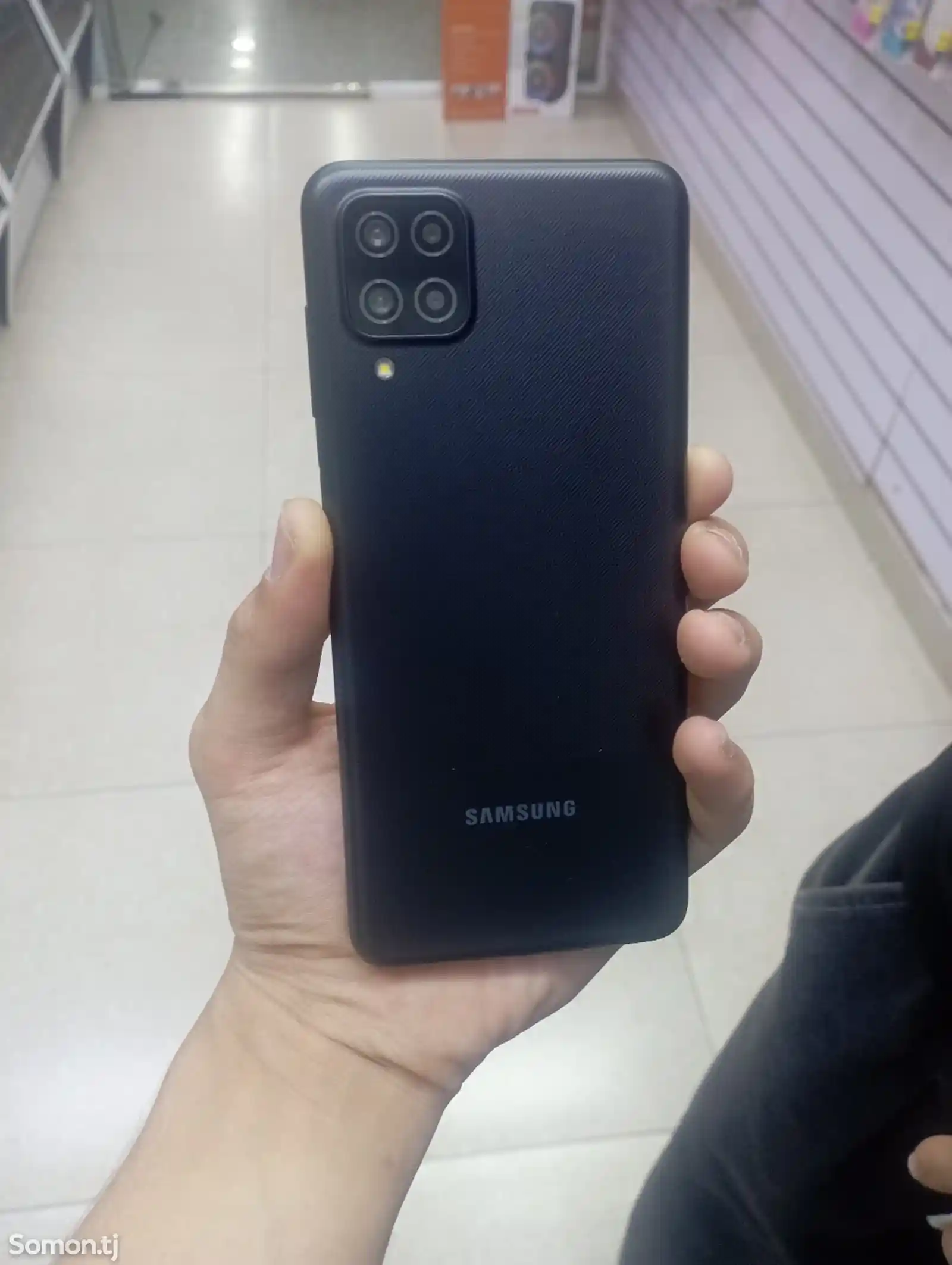 Samsung Galaxy A12-1