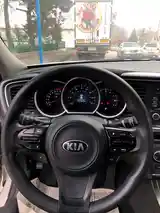 Kia K5, 2015-6