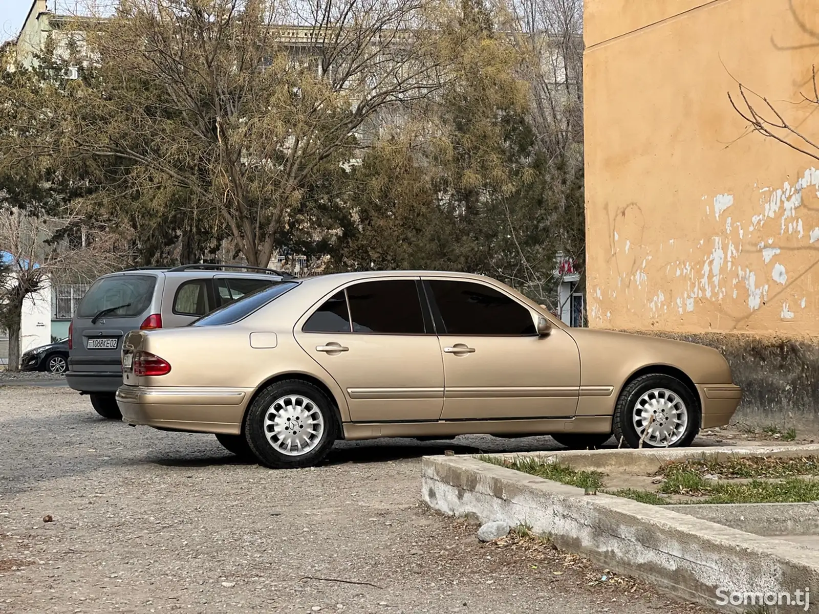 Mercedes-Benz E class, 2000-1