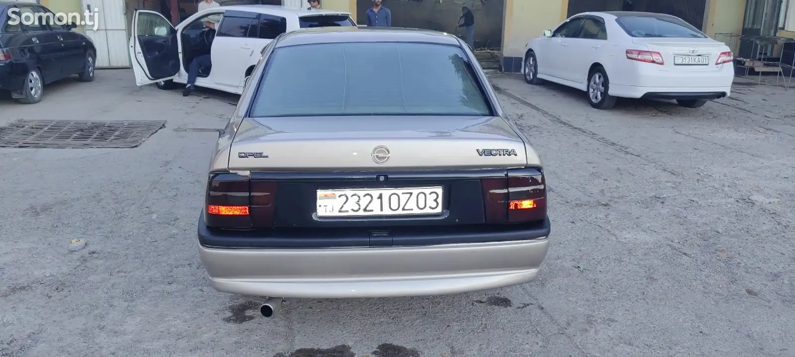 Opel Vectra A, 1993-5