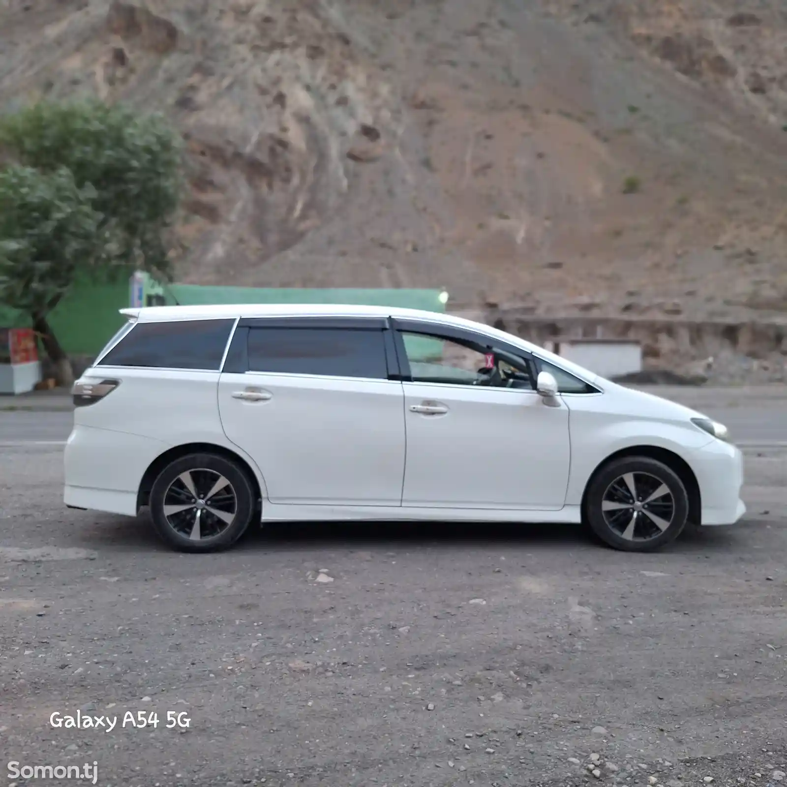 Toyota Wish, 2012-3