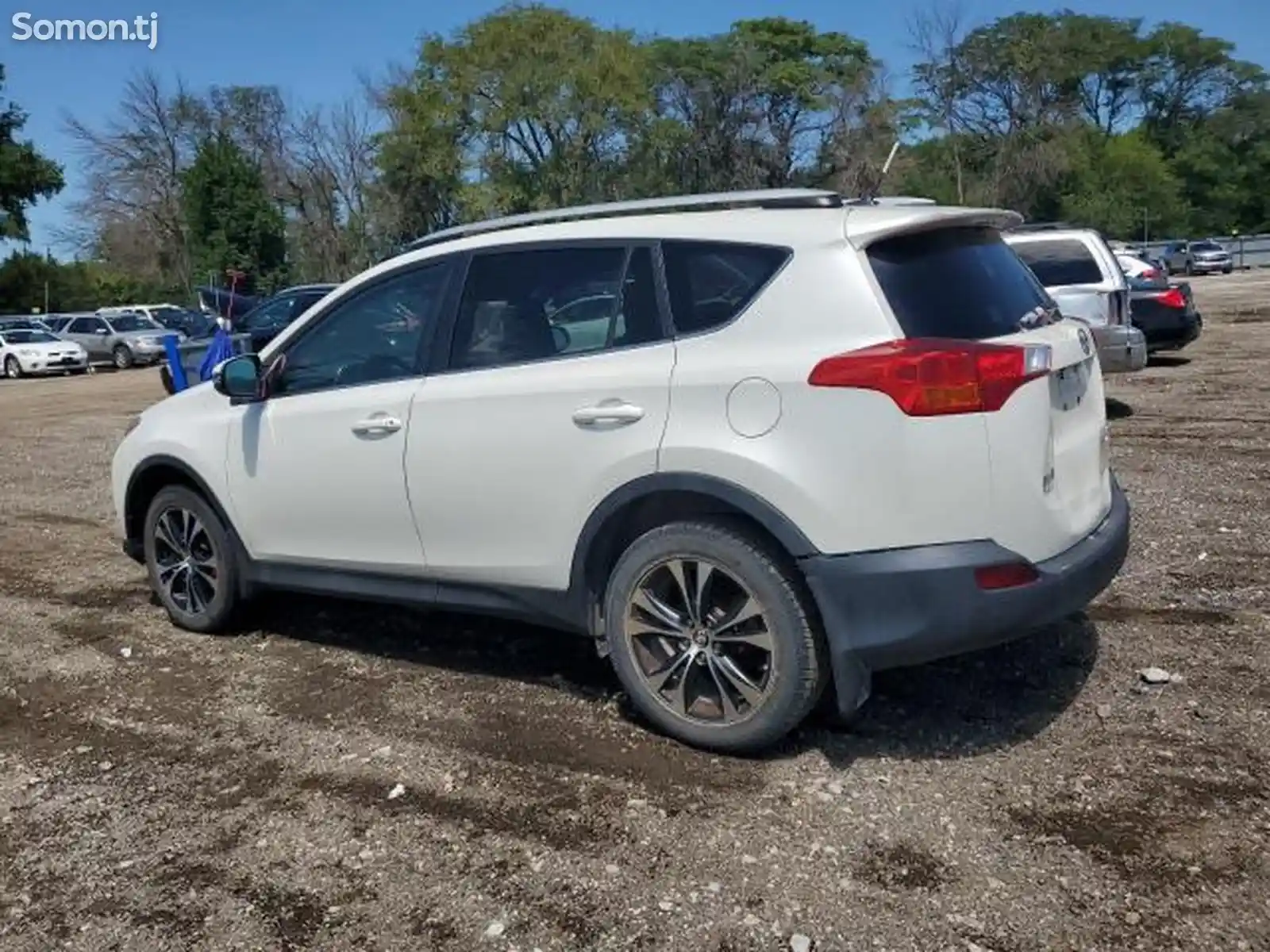 Toyota RAV 4, 2015-5