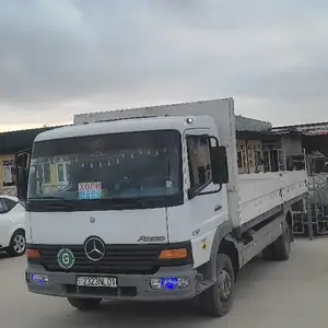 Mercedes Benz atego 817