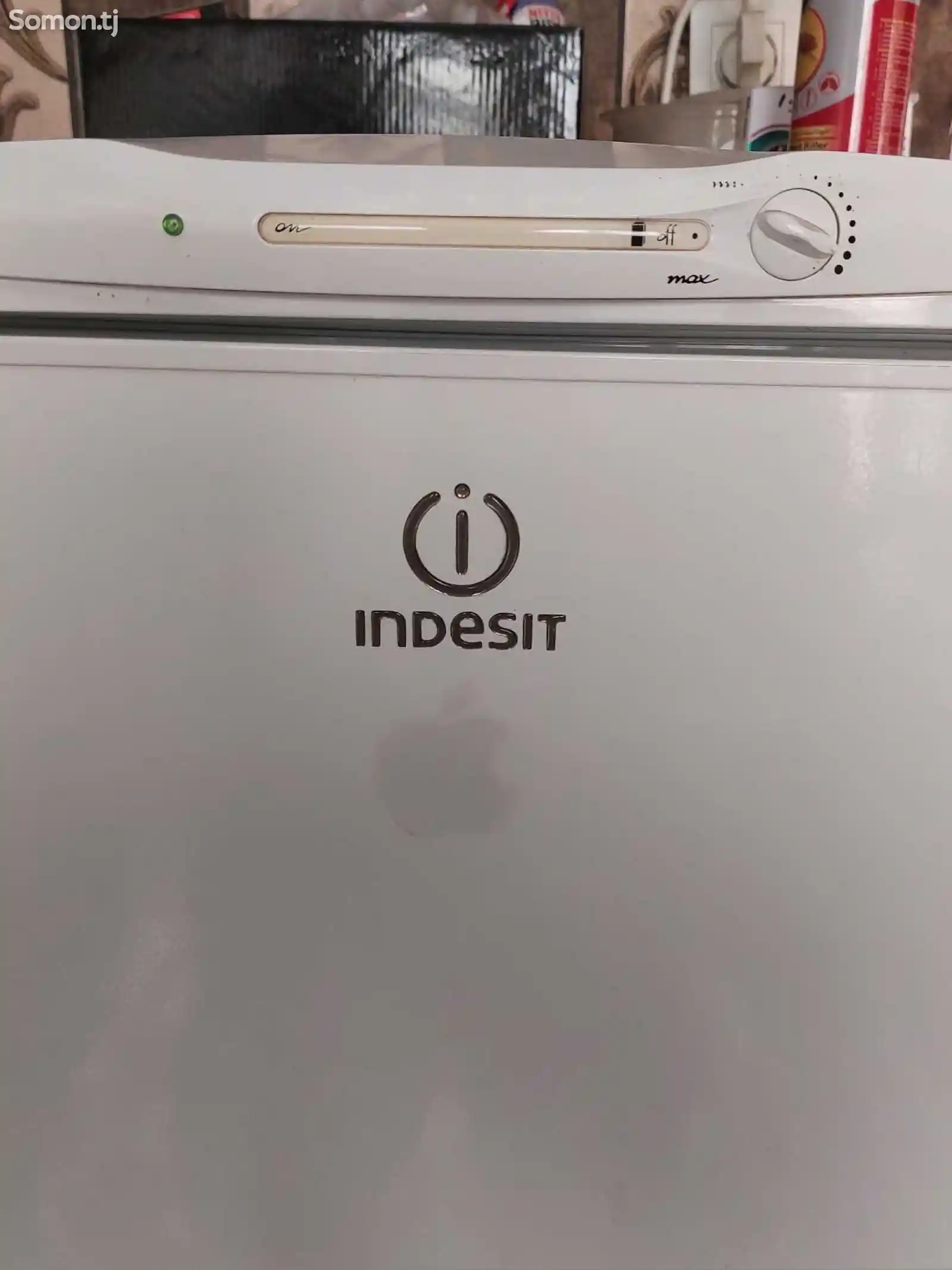 Холодильник indesit-3