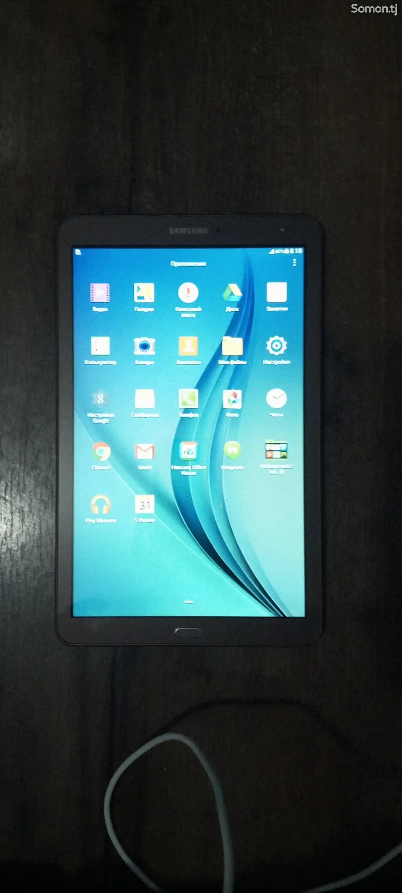 Samsung Galaxy Tab E-1