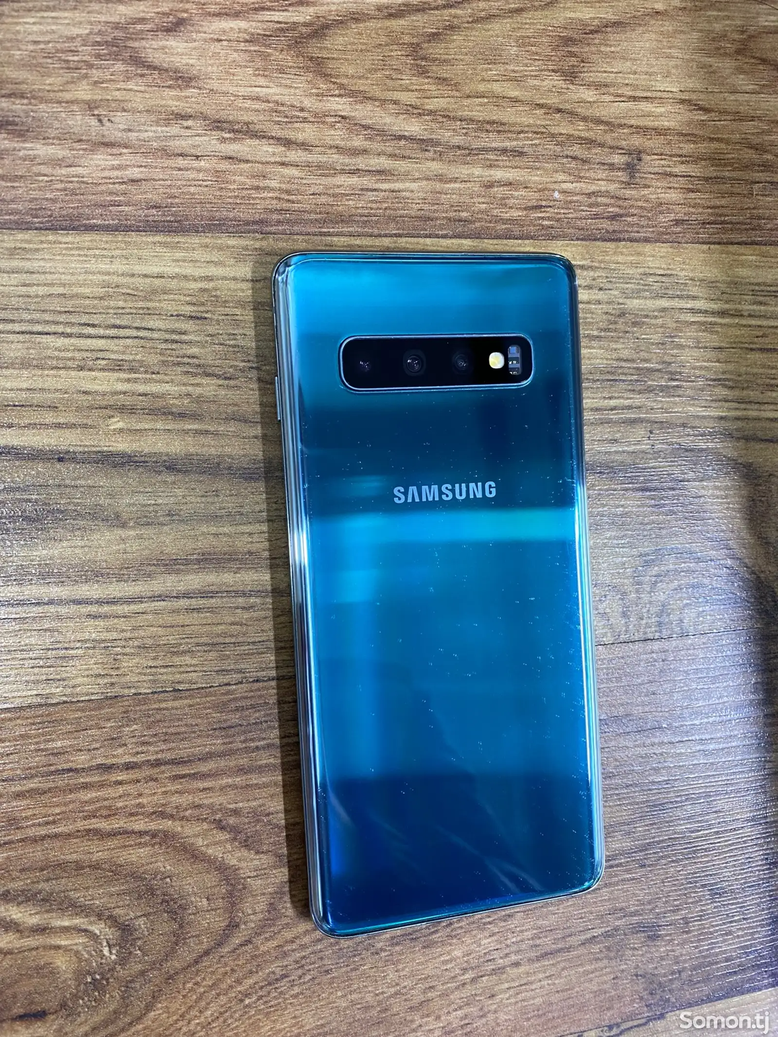 Samsung Galaxy S10-1