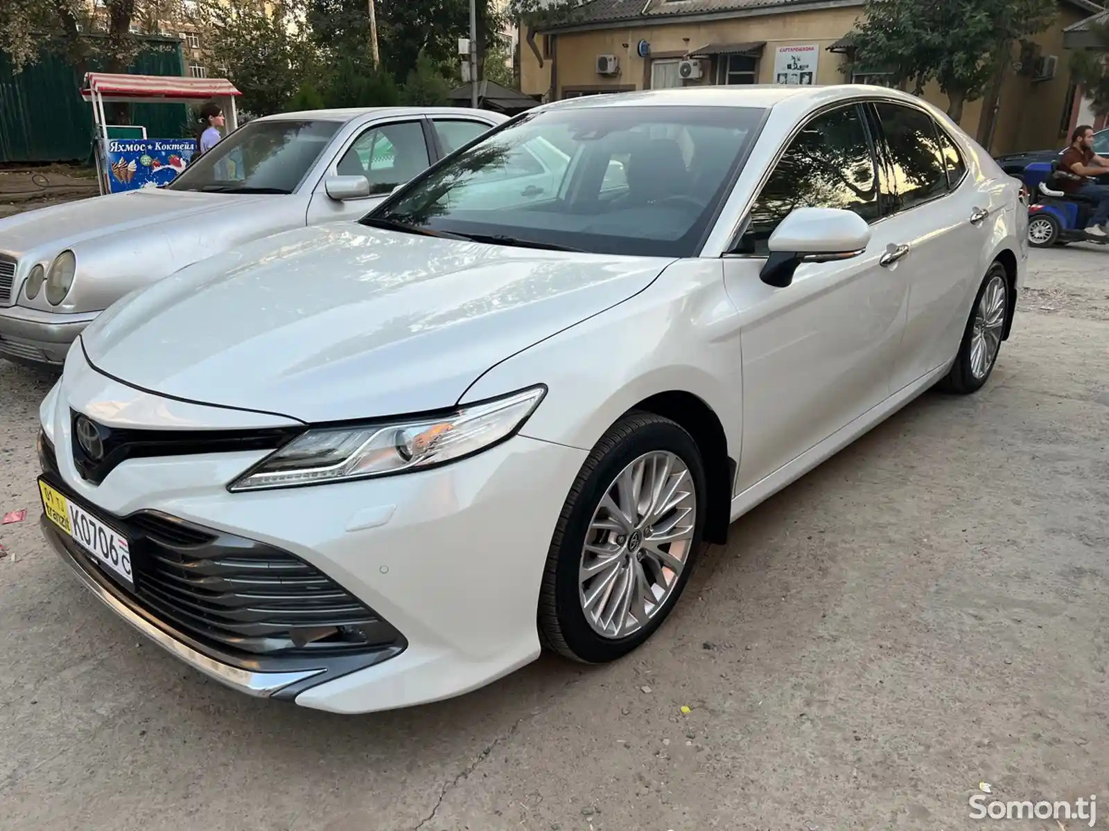 Toyota Camry, 2019-1