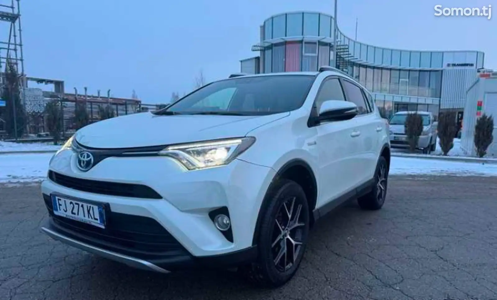 Toyota RAV 4, 2017-1