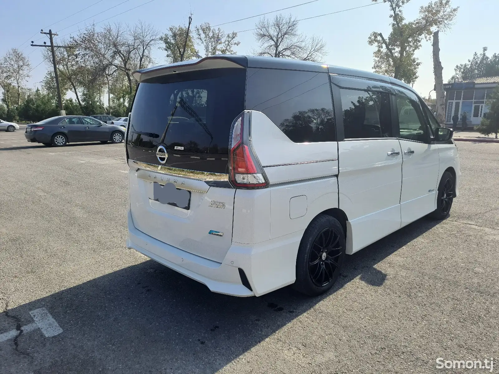 Nissan Serena, 2016-5