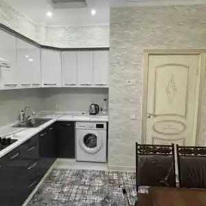 2-комн. квартира, 8 этаж, 55м², 20мкр