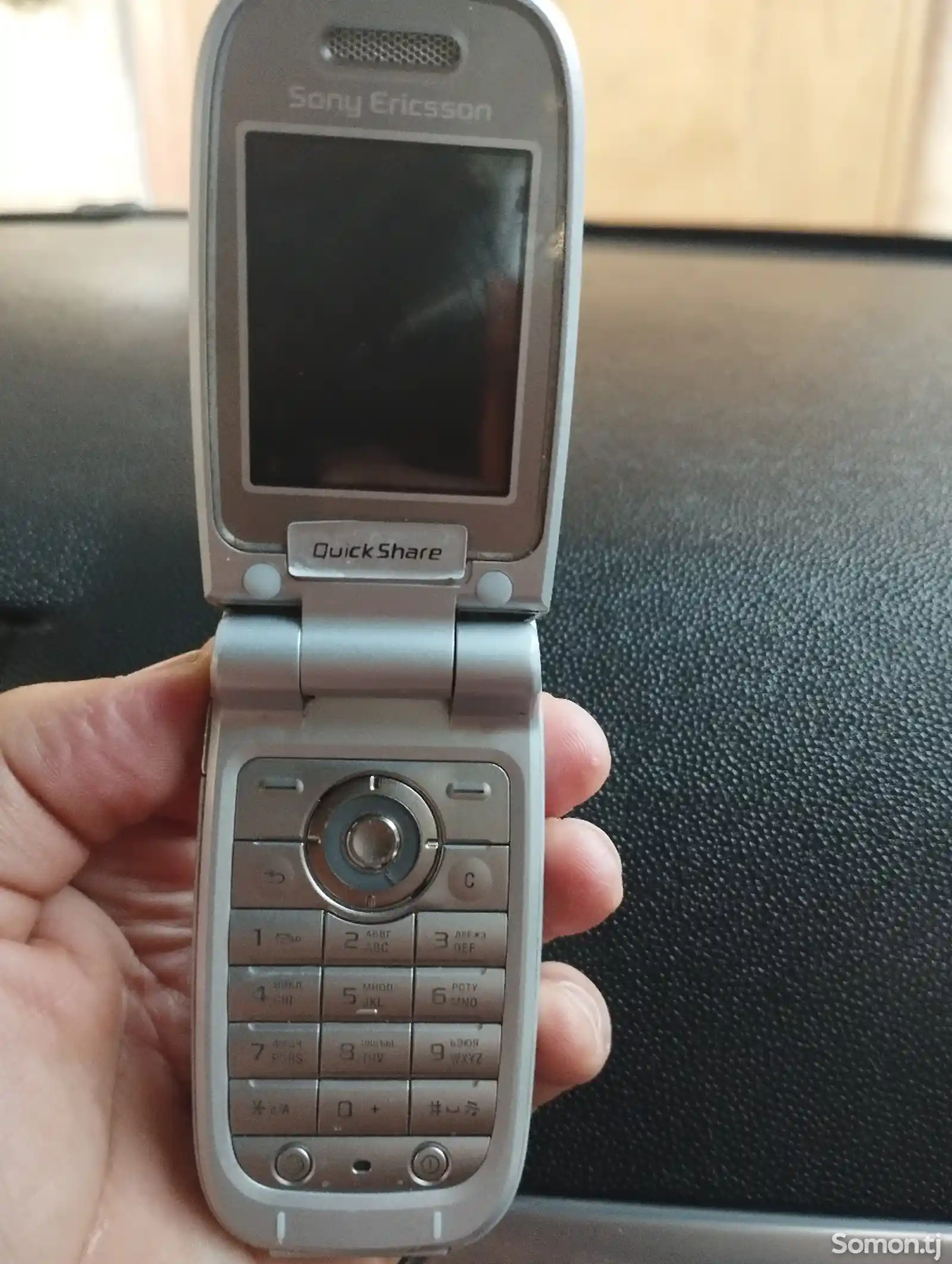 Телефон Sony Ericsson-5