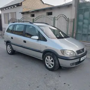 Opel Zafira, 2002