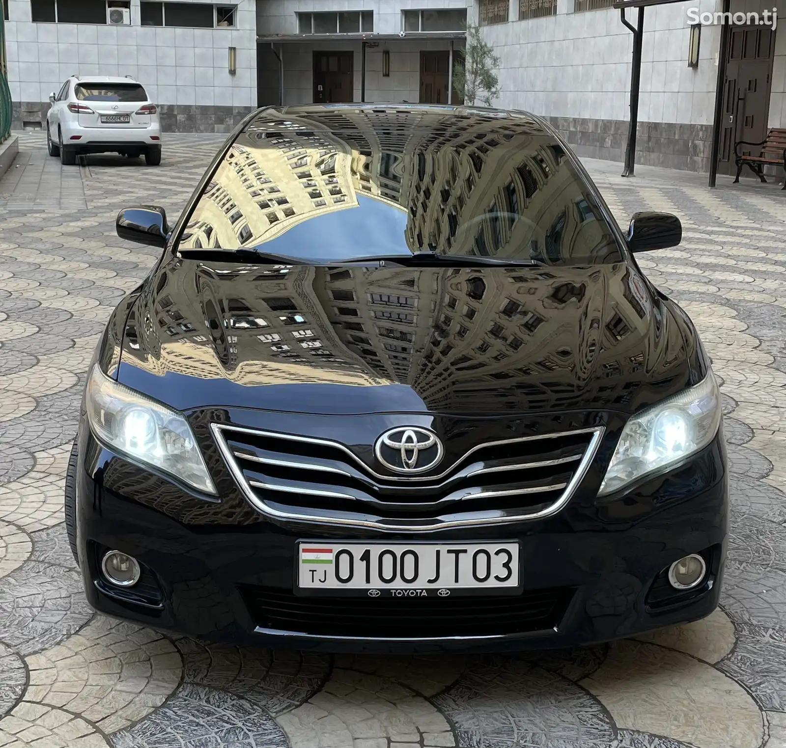 Toyota Camry, 2010-1