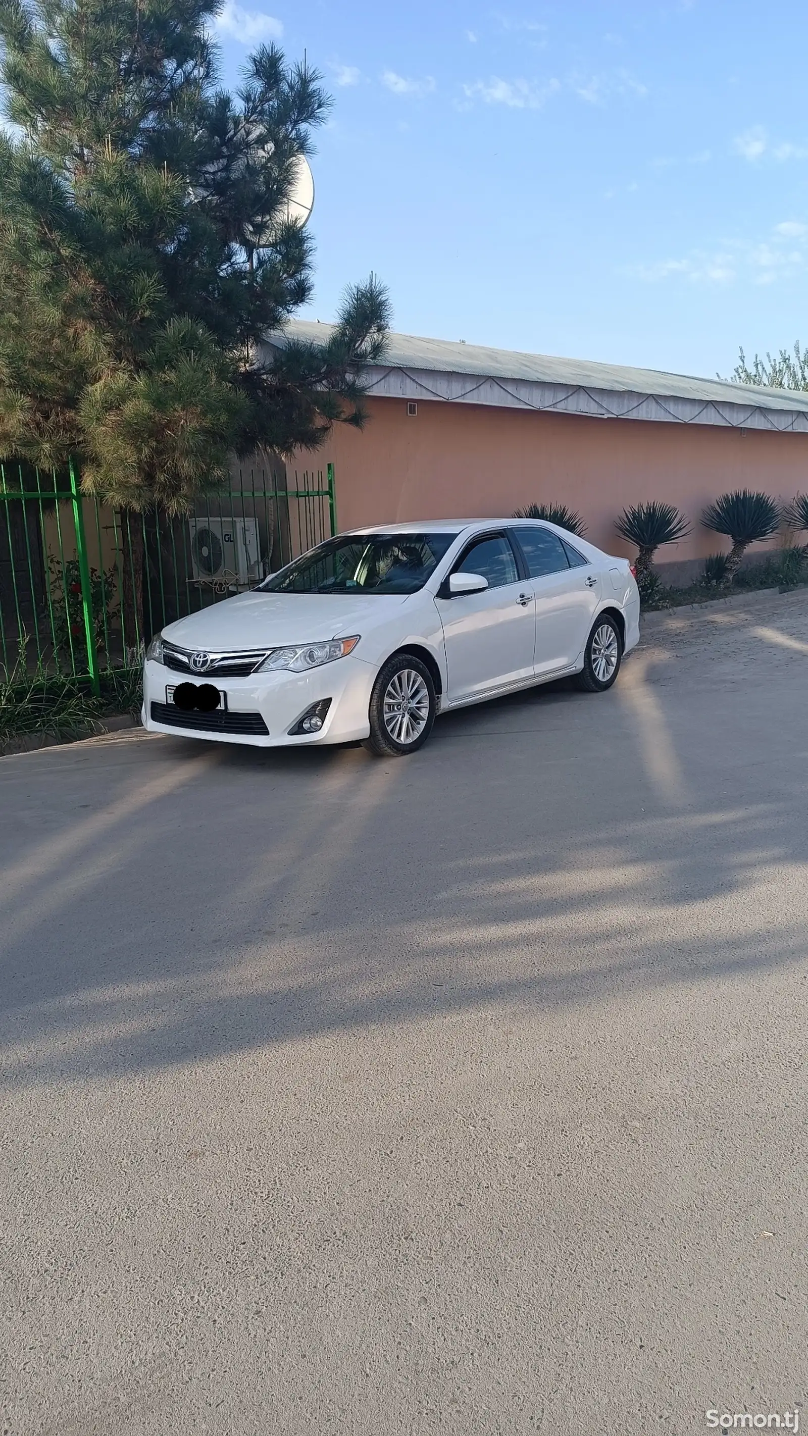 Toyota Camry, 2012-1