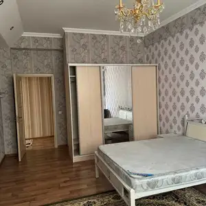 2-комн. квартира, 5 этаж, 86м², Шохмансур, ул. Айни