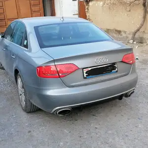 Audi A4, 2010