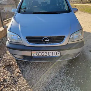 Opel Zafira, 2000