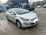 Hyundai Elantra, 2016-4