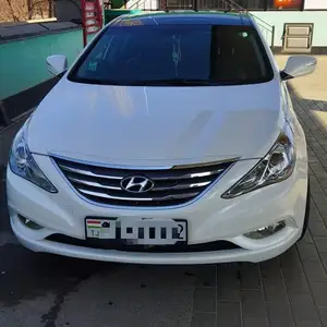 Hyundai Sonata, 2012