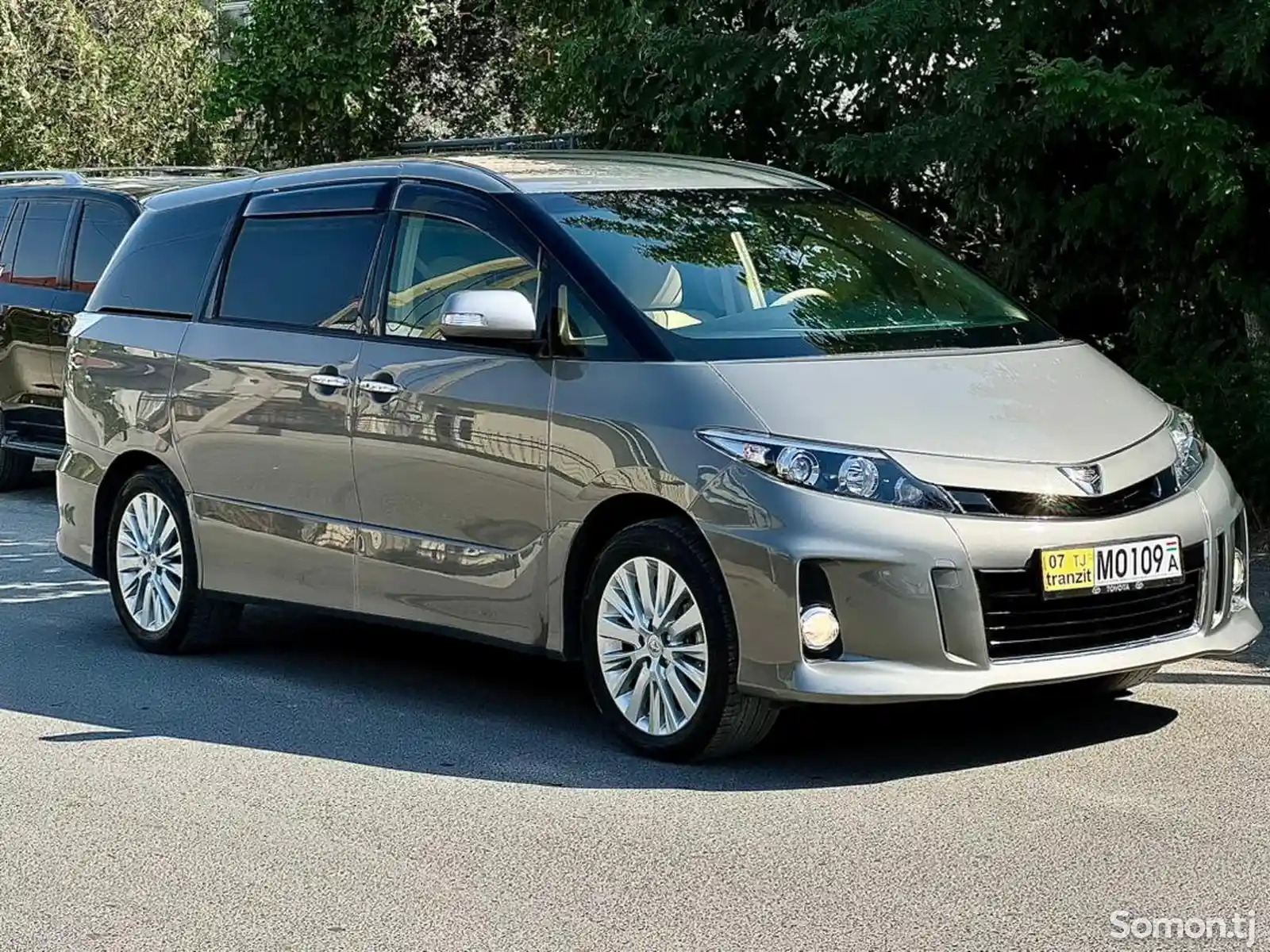 Toyota Estima, 2015-1