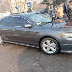 Toyota Camry, 2011