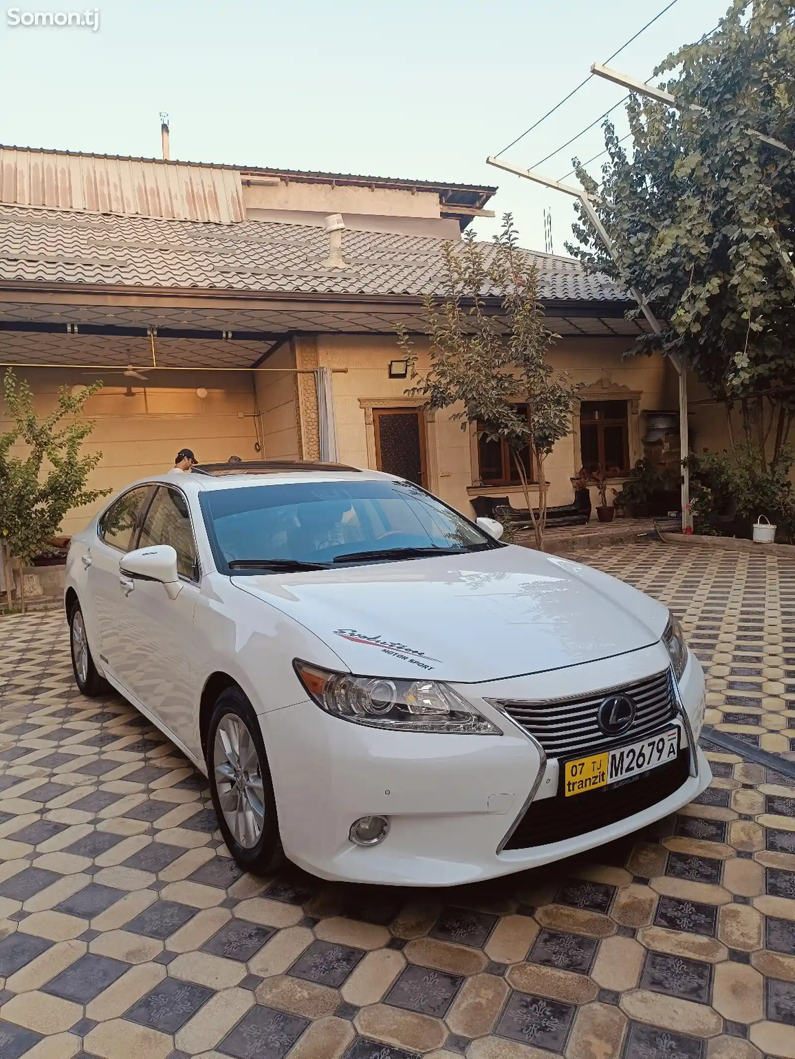 Lexus ES series, 2014-2