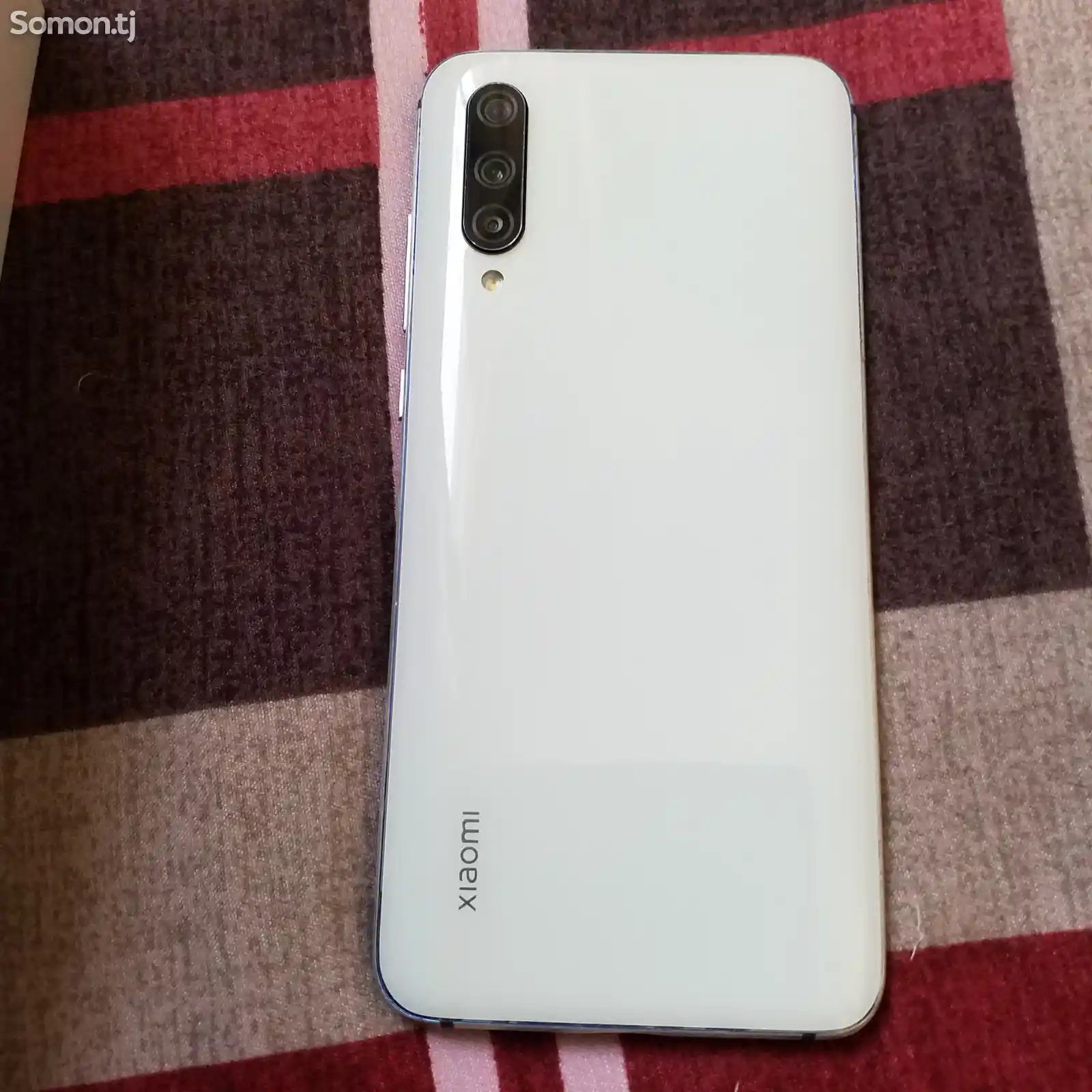 Xiaomi Mi 9 Lite 128/6Gb White-7