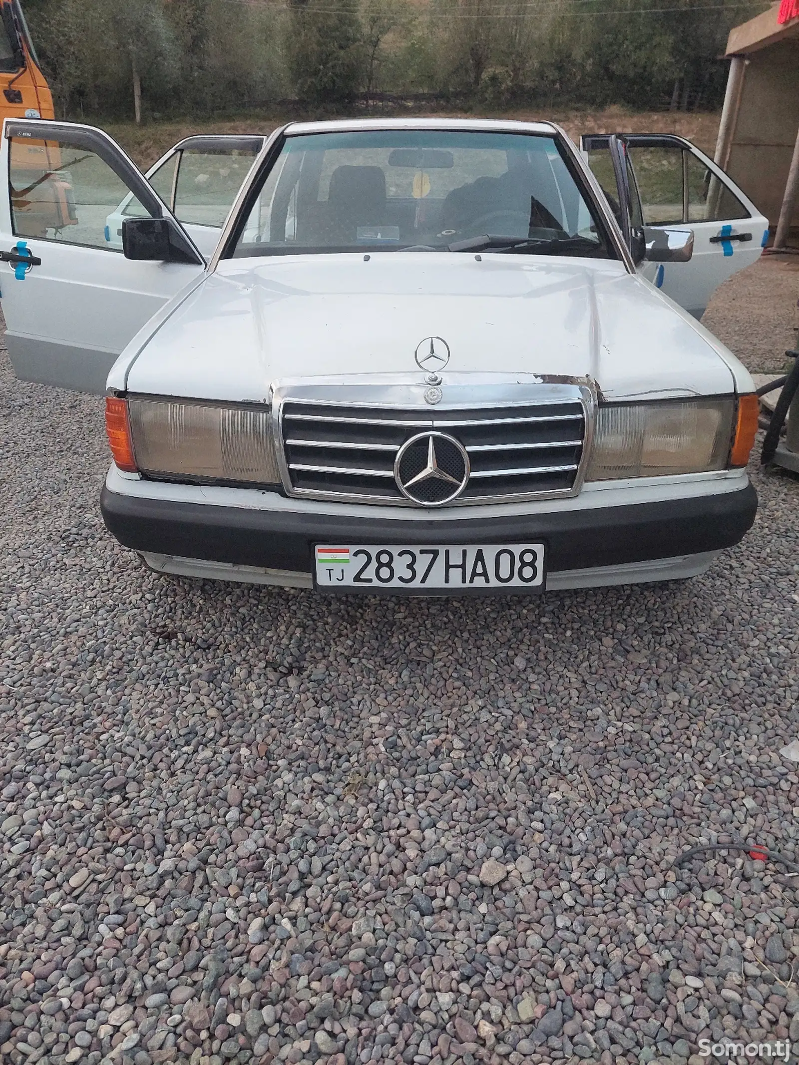 Mercedes-Benz W201, 1993-1